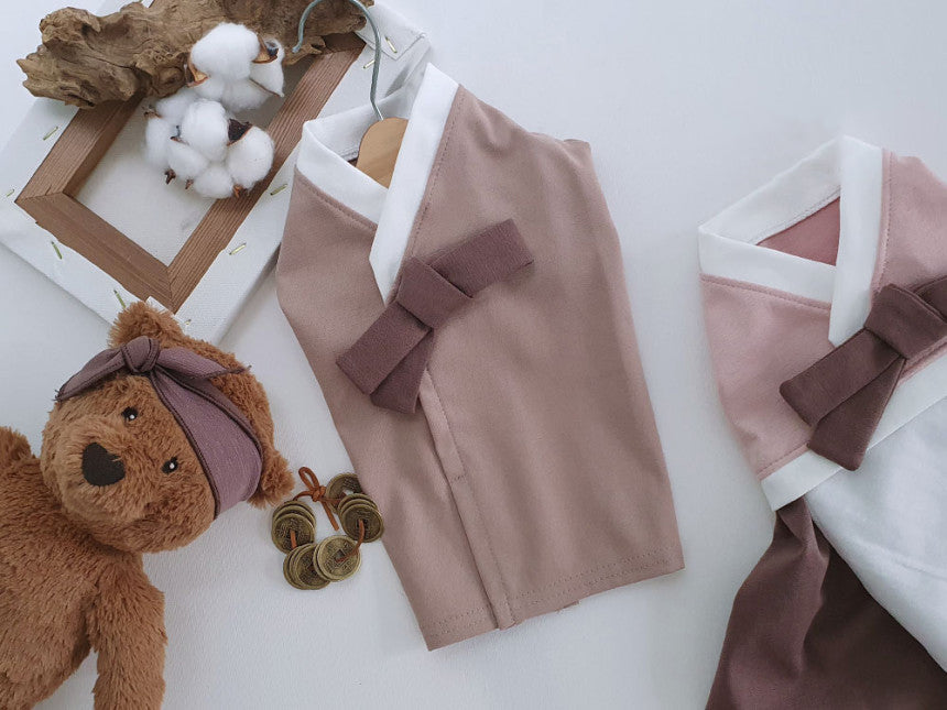 Traditional Durumagi Pet Hanbok