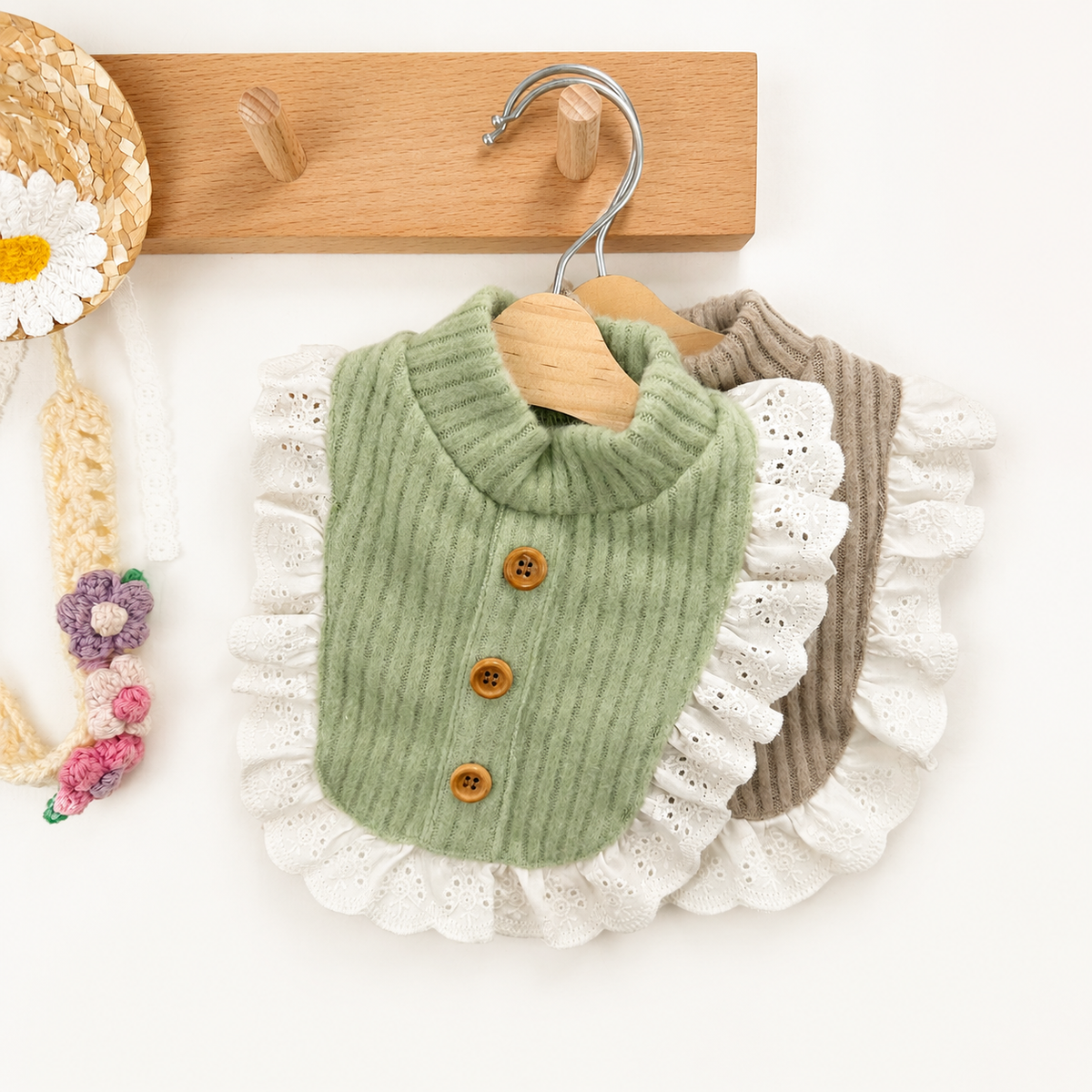 Race Ruffle Ribbed Bib