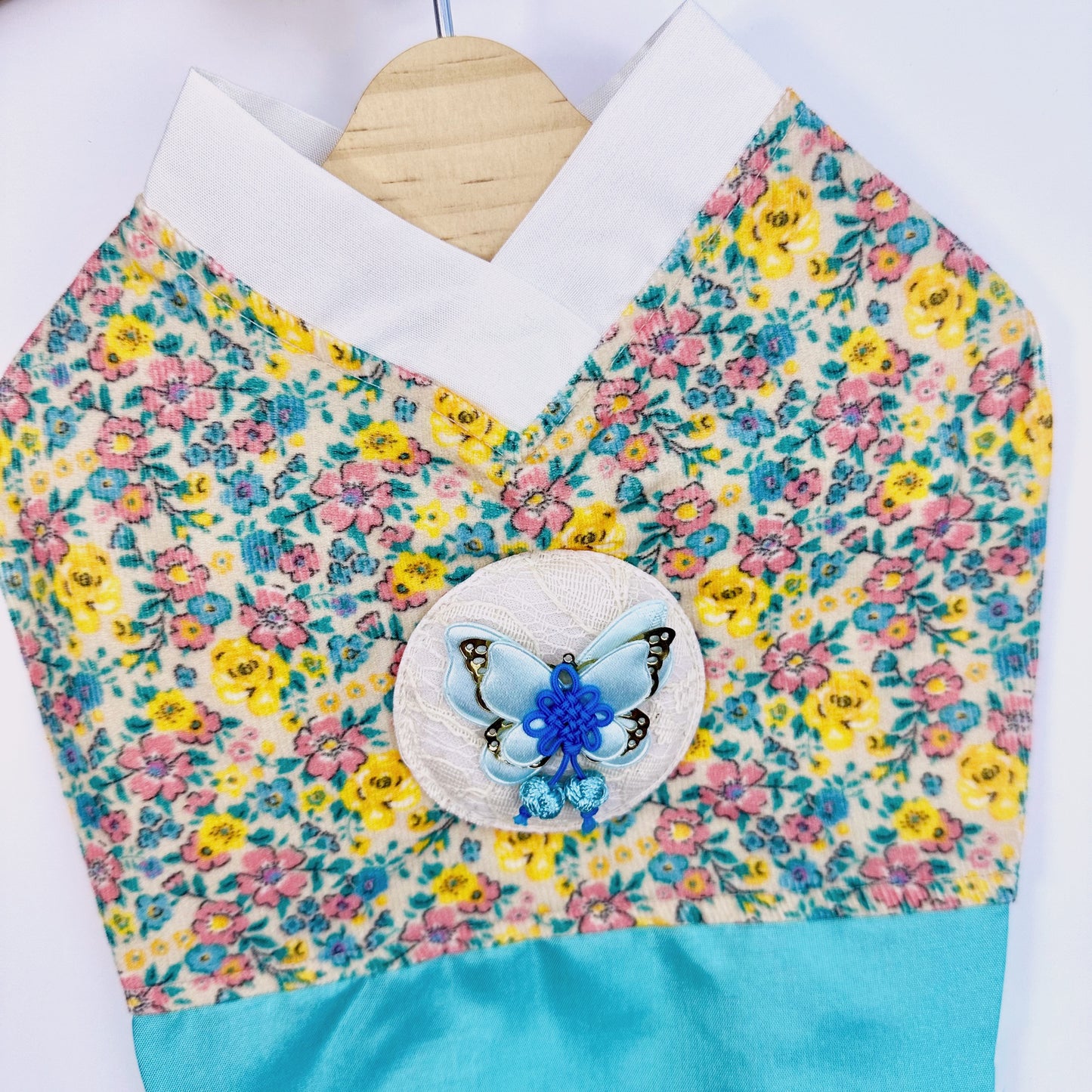 Retro Floral Hanbok