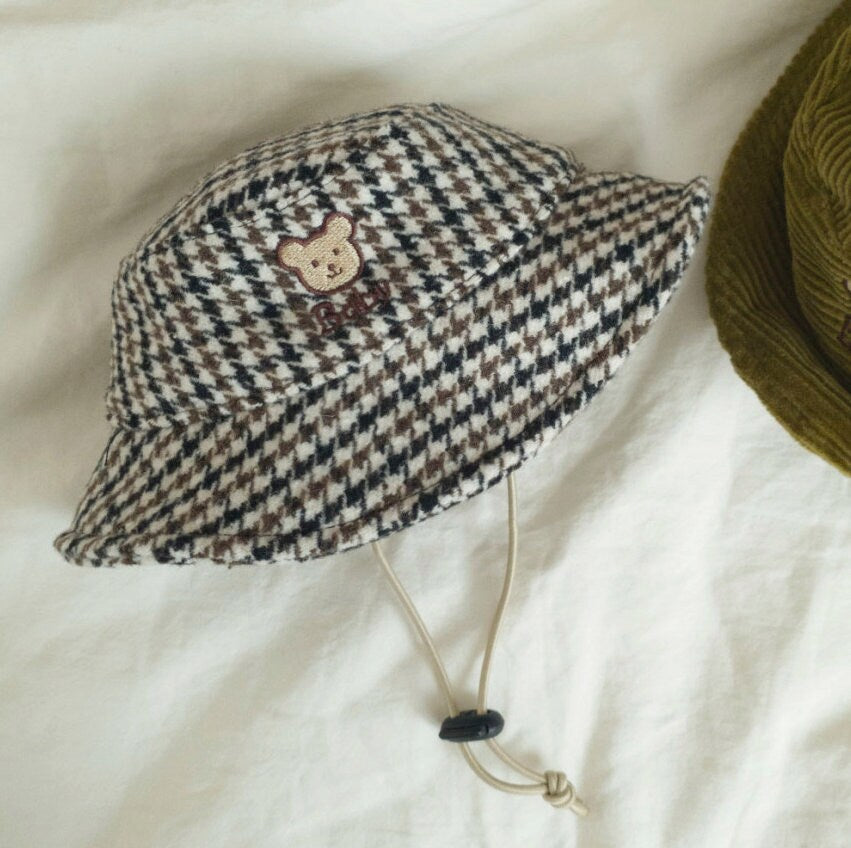 Vintage bear patterned houndstooth dog bucket hat by NKpup