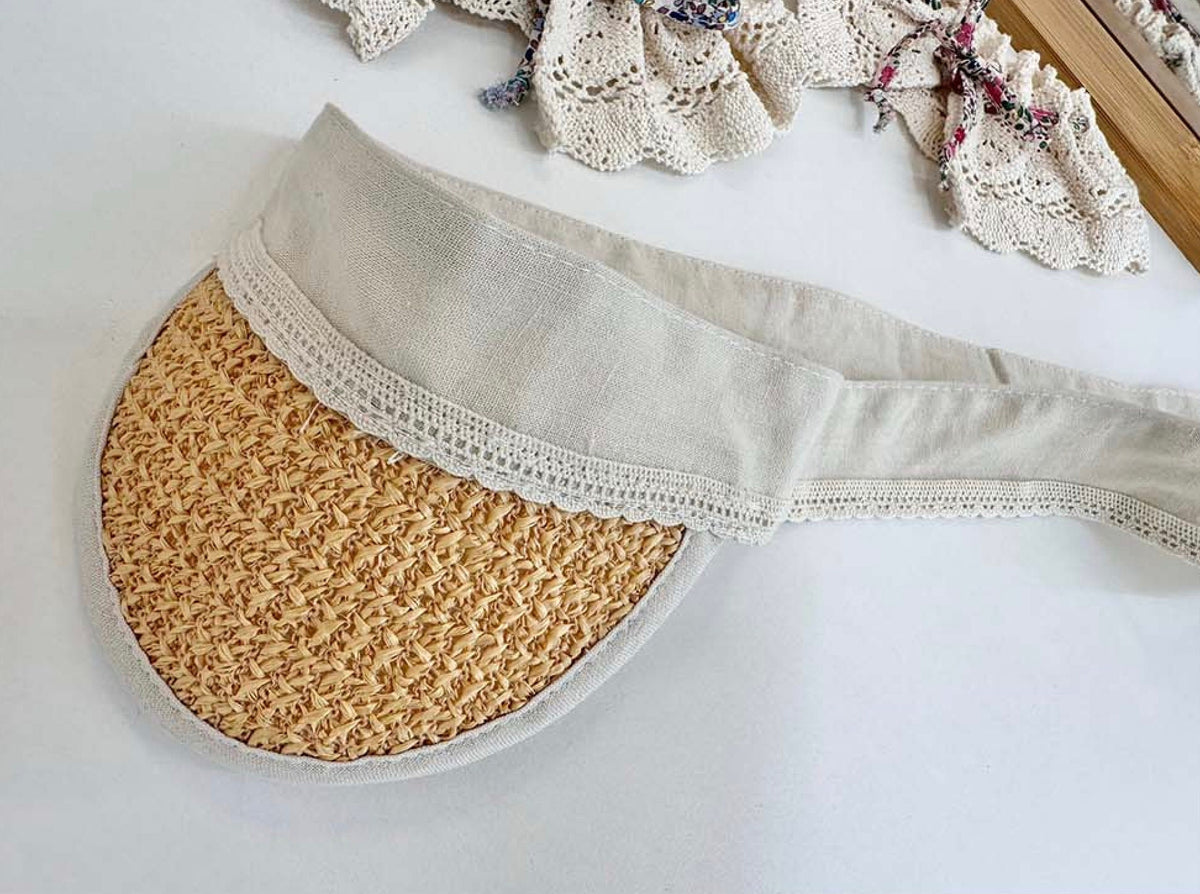 NKpup Charming Straw Sun Hat for pets with cream lace trim