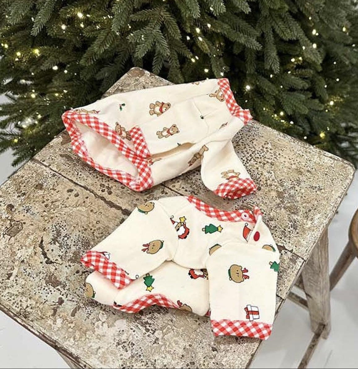 Santa Tree T-shirts, XS-2XL, Pet Sweater, Christmas Wear for Dog, Gift Idea for Furry Friends, Dog Apparel, Dog Costume - NKpup