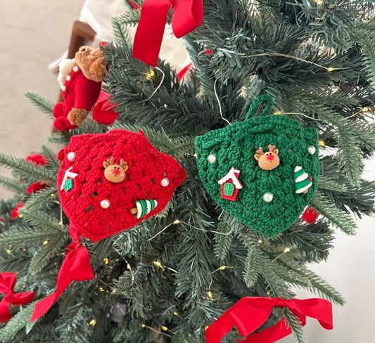 Christmas Crochet Cape, S,L, Dog Cape, Pet Neckwear, Dog Neck Warmer, Pet Clothing, Pet Accessory, Dog Fashion, Pet Clothing - NKpup