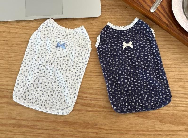 Petite Floral Bow Top, S-2XL, Dog-Tee, Dog T-shirt, Dog Top, Dog Clothing, Dog Fashion, Dog Apparel, Undershirt for Dogs - NKpup