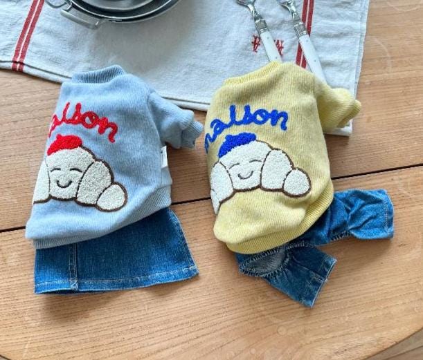 Maison Fleece Dog Sweatshirt, Bread Pattern, Sporty Ribbed Trim - NKpup