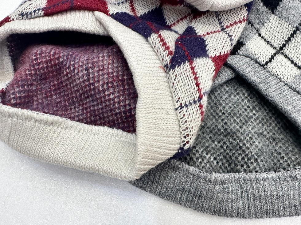 Argyle V-Neck Dog Vest, Double Sided Brushed Fabric, Winter Pattern - NKpup