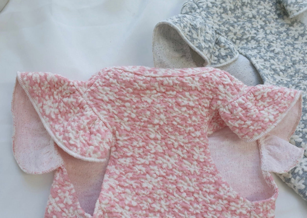 NKpup pink and white floral quilted sleeveless dog vest with ruffle sleeves